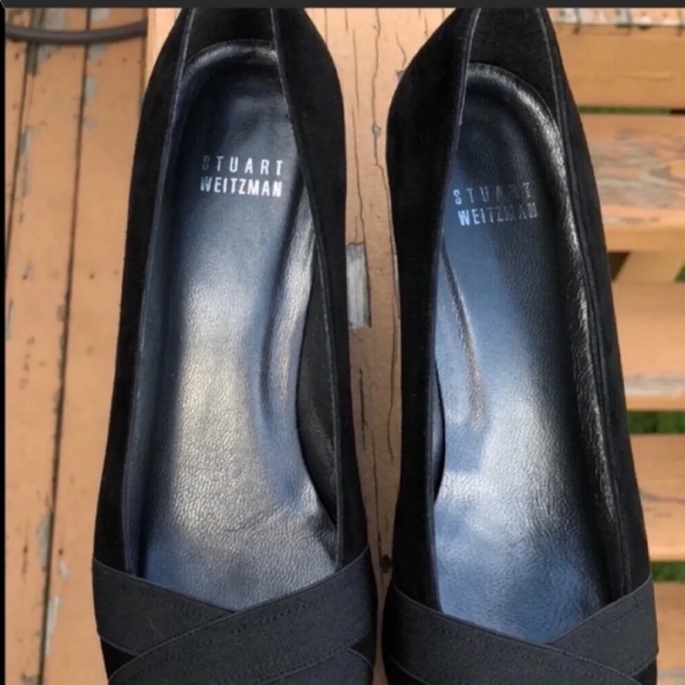 Stuart weitzman kitty heel pumps Comfy yet stylish